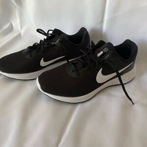 NEW Black Nike Running Shoes